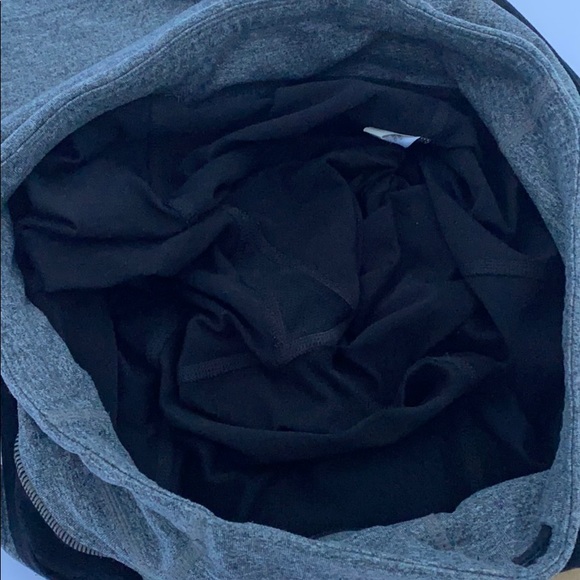 Athleta Be Free 2 in 1 Skirted Capri Leggings - Picture 8 of 9